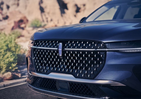 The stylish grille of a 2024 Lincoln Nautilus® SUV sparkles in the sunlight. | Irwin Lincoln in Freehold NJ