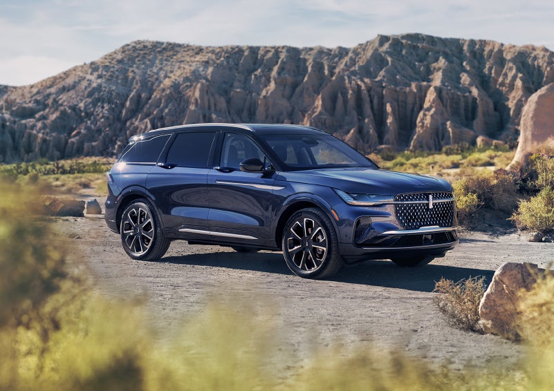 A 2024 Lincoln Nautilus® SUV is parked in a desert national park. | Irwin Lincoln in Freehold NJ